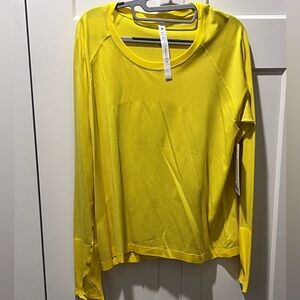 LULULEMON NWT AUTHENTIC SWIFTLY TECH LONG SLEEVES SONIC YELLOW 2.0
*RACE SHIRT